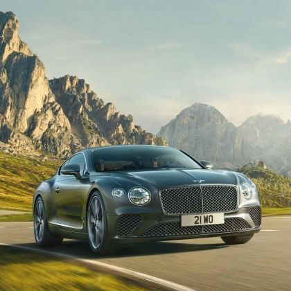 Презентація нового Bentley Continental GT на виставці у Франкфурті