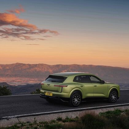 Абсолютно новий Bentley Torcal дебютує на світовій арені