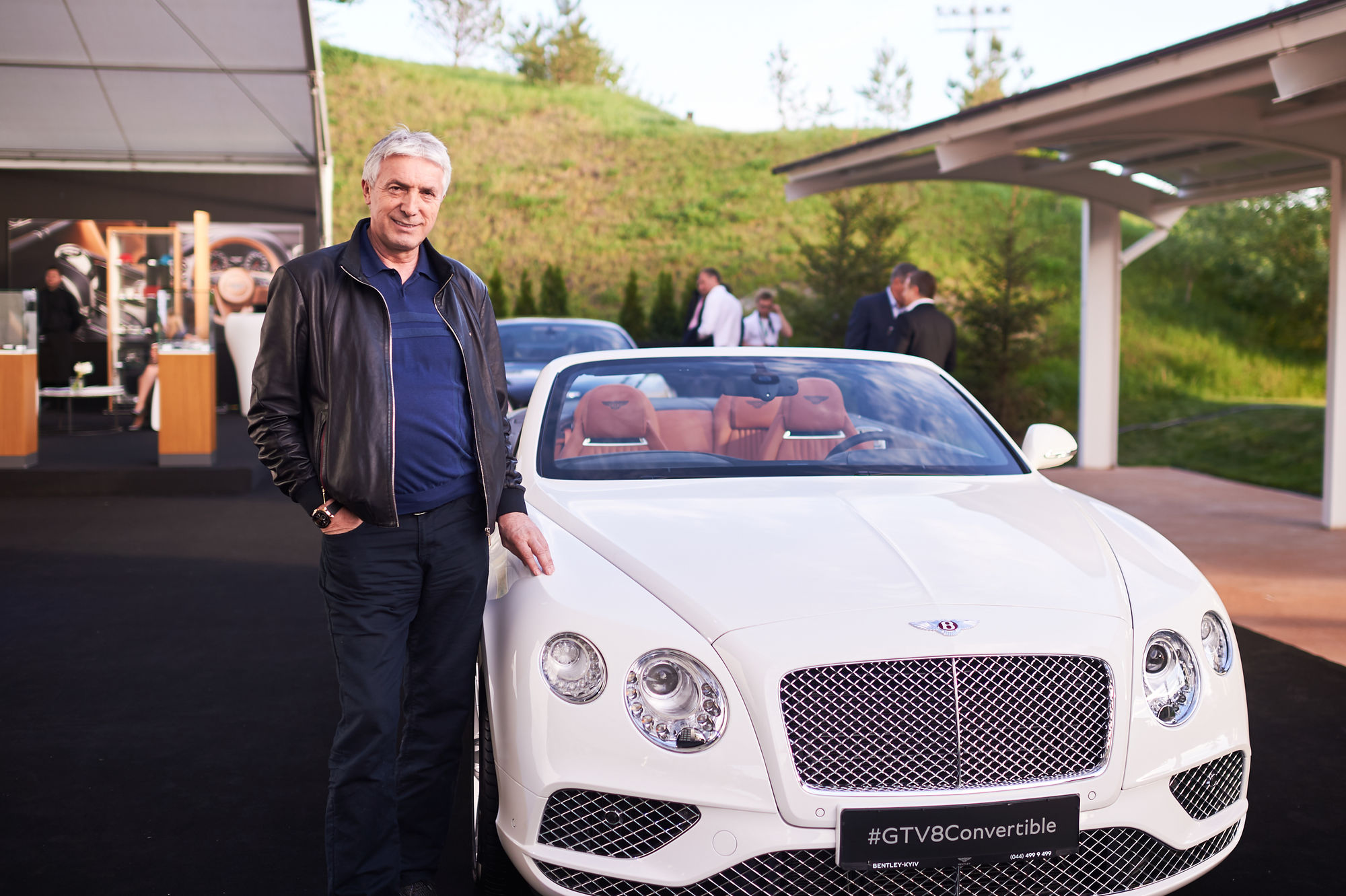 Bentley Motors празднует открытие нового дилерского центра - фото 5