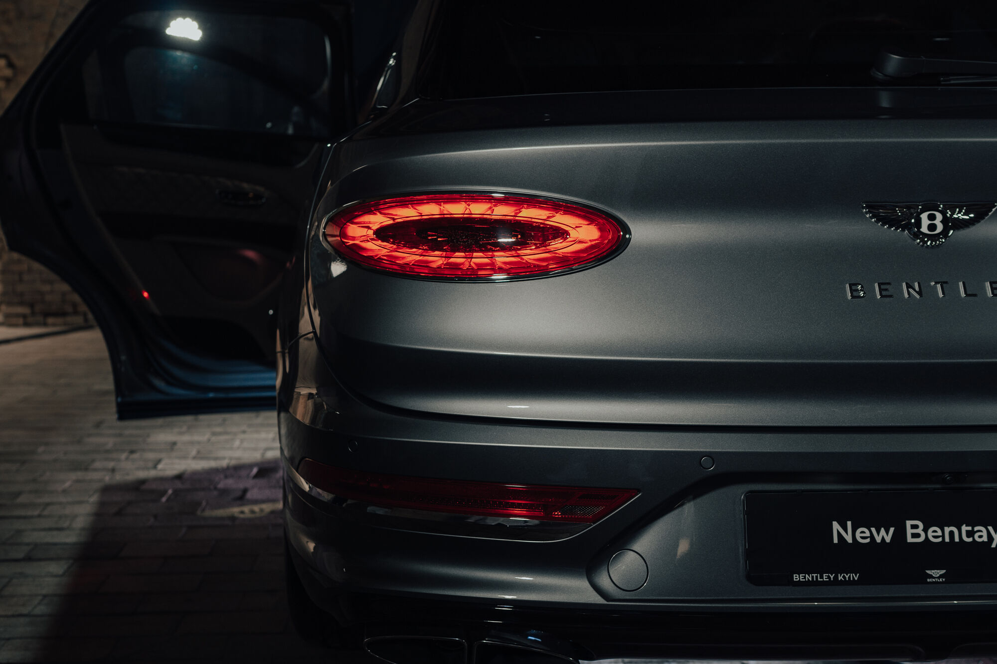 Презентація оновленої Bentley Bentayga в Україні - фото 14